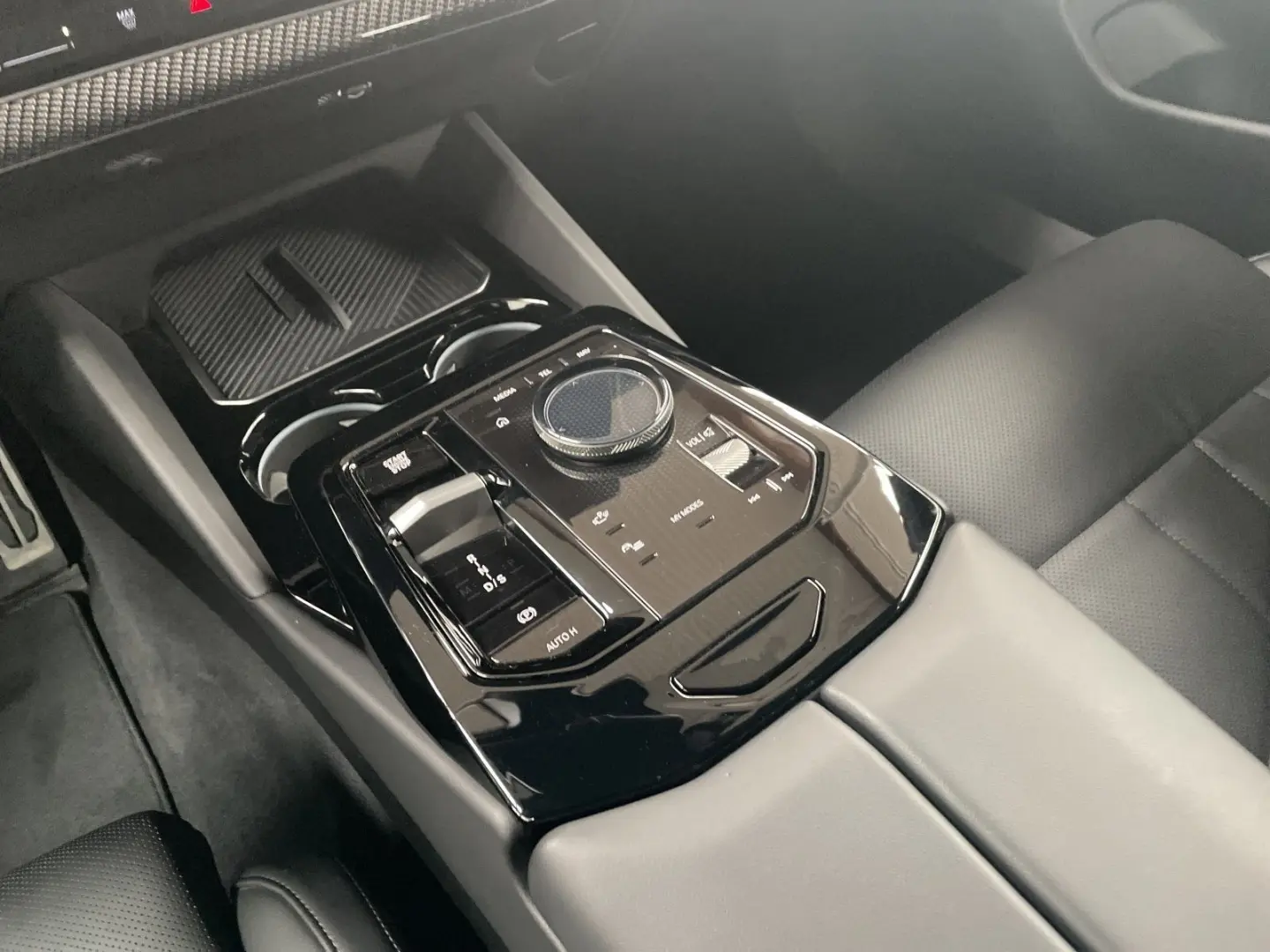 520d  € 1.190 Zubehörbonus M Sport Pano H K