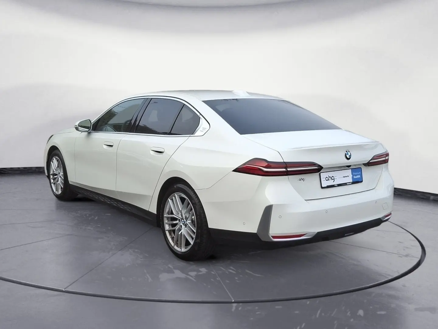 540d xDrive Navi Tempom.aktiv Bluetooth PDC MP3