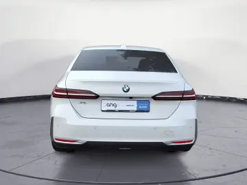 540d xDrive Navi Tempom.aktiv Bluetooth PDC MP3