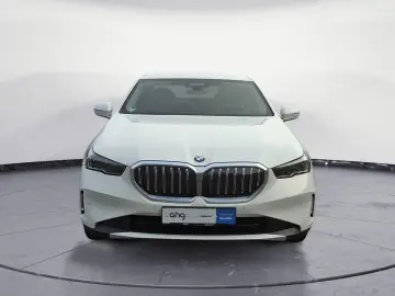 540d xDrive Navi Tempom.aktiv Bluetooth PDC MP3