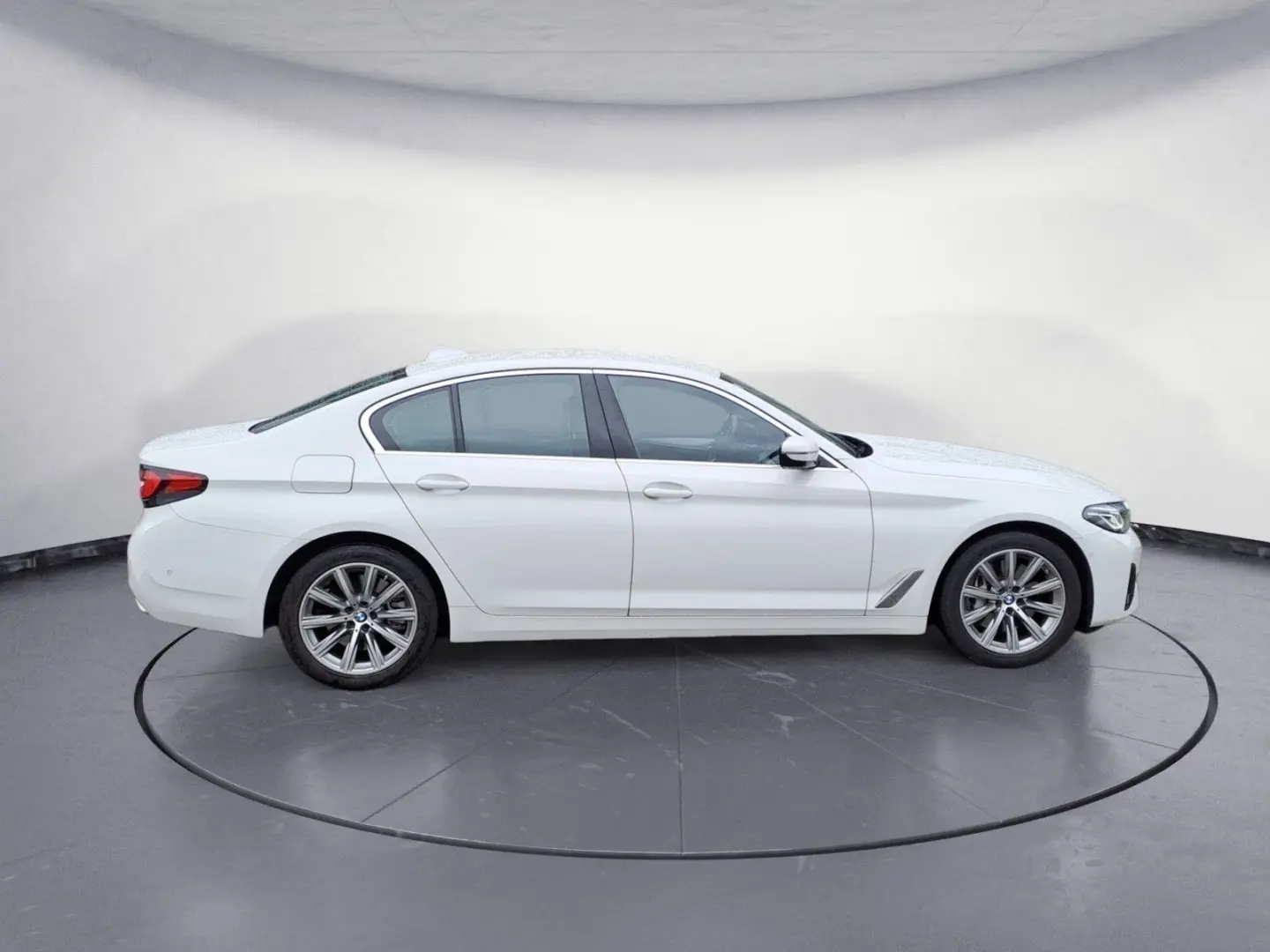 530d xDrive Aut. Business Innovationsp. Aut. Kom