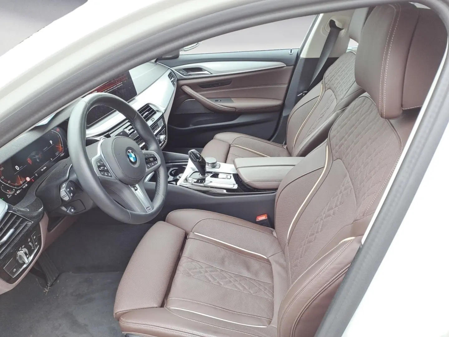 530d xDrive Aut. Business Innovationsp. Aut. Kom