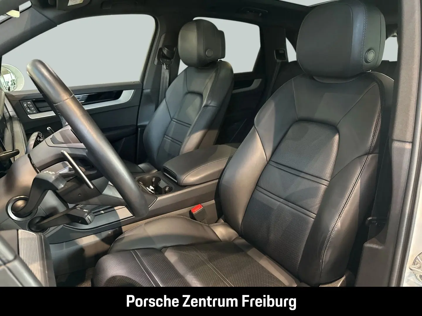 Cayenne E-Hybrid BOSE LED-Matrix InnoDrive