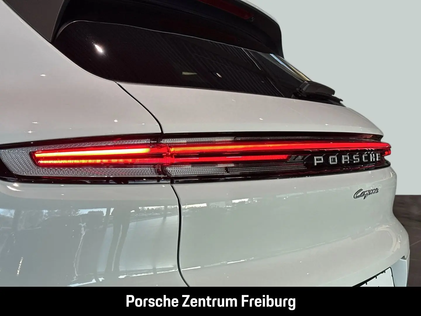 Cayenne E-Hybrid BOSE LED-Matrix InnoDrive