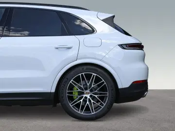 Cayenne E-Hybrid BOSE InnoDrive BOSE Surround-Vi