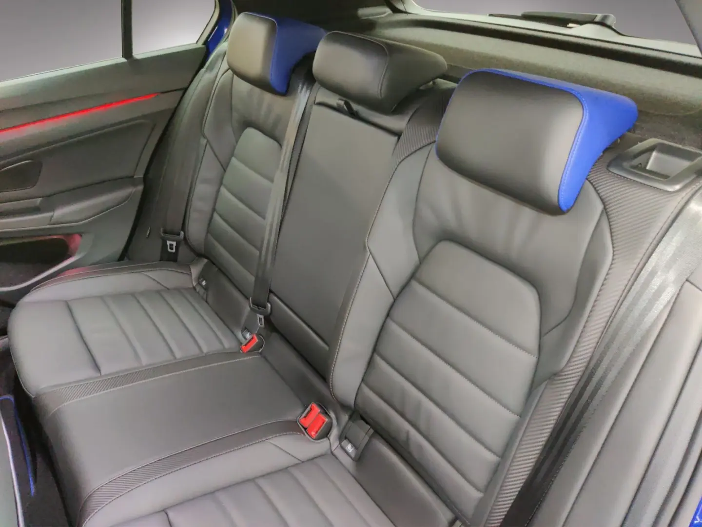 Golf R  20-Years  R-Performance-Abgas Matrix Pan