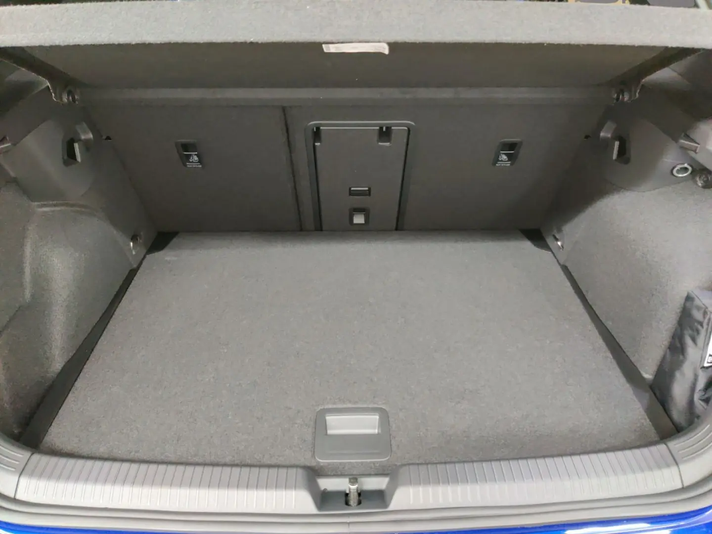 Golf R  20-Years  R-Performance-Abgas Matrix Pan