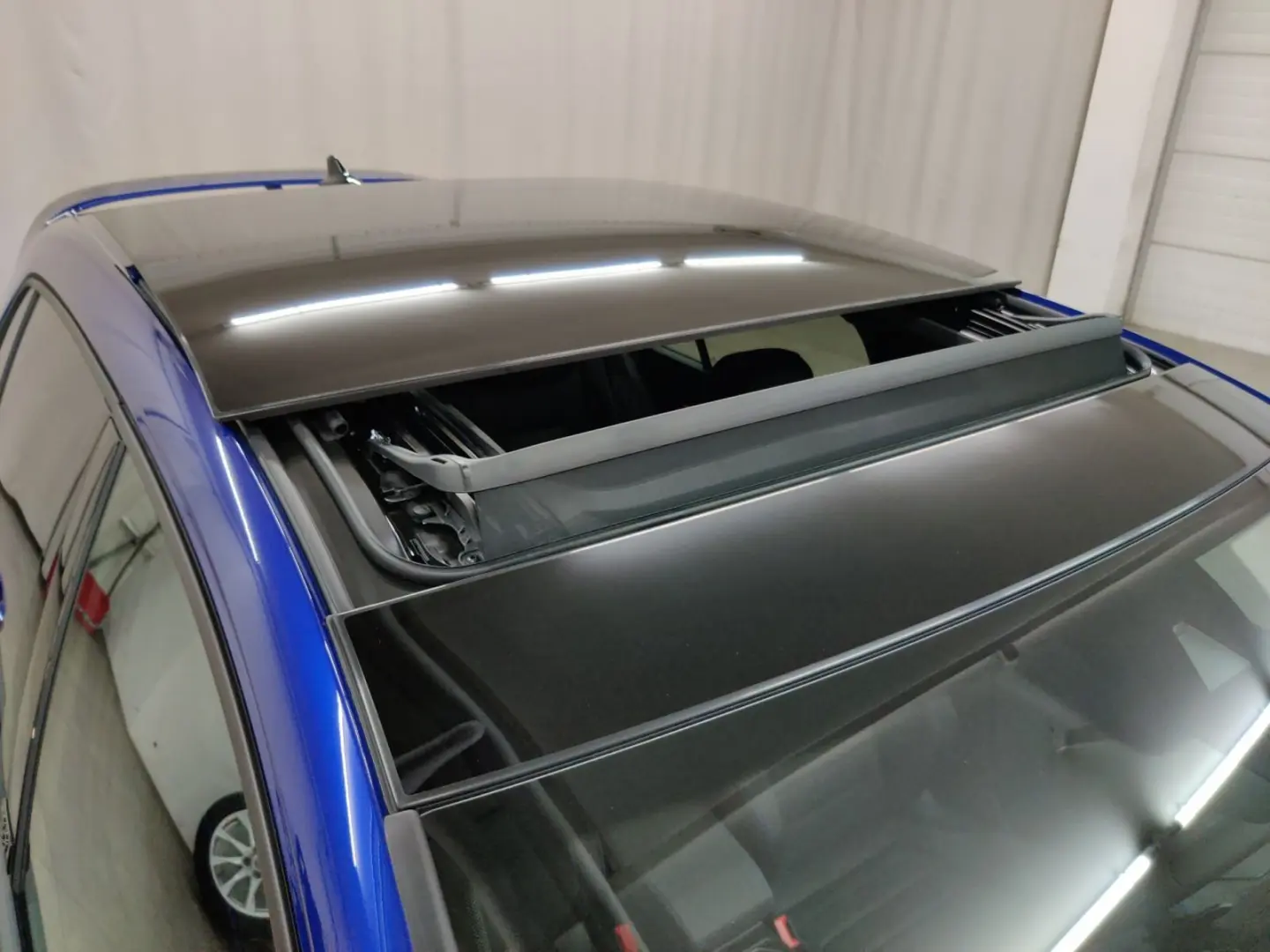 Golf R  20-Years  R-Performance-Abgas Matrix Pan