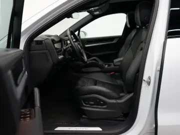 Cayenne Coupe E-Hybrid P-Display Head-Up AHK ACC