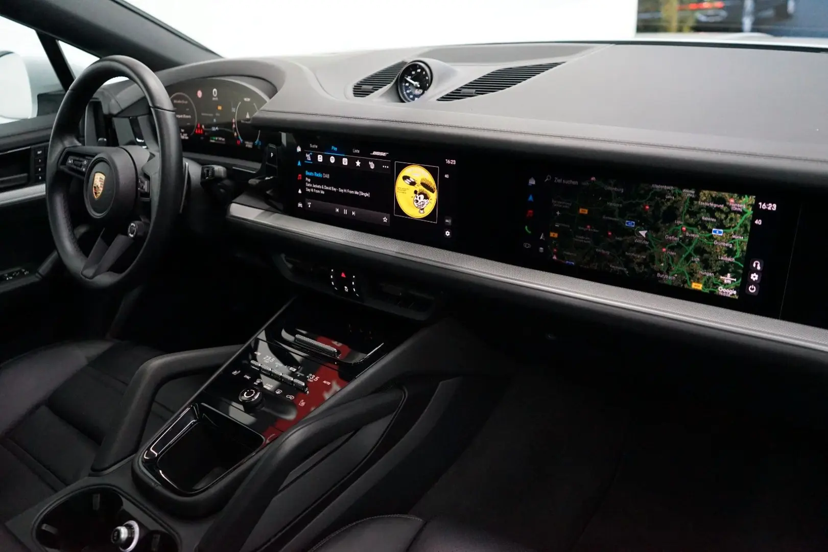 Cayenne Coupe E-Hybrid P-Display Head-Up AHK ACC