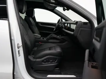 Cayenne Coupe E-Hybrid P-Display Head-Up AHK ACC