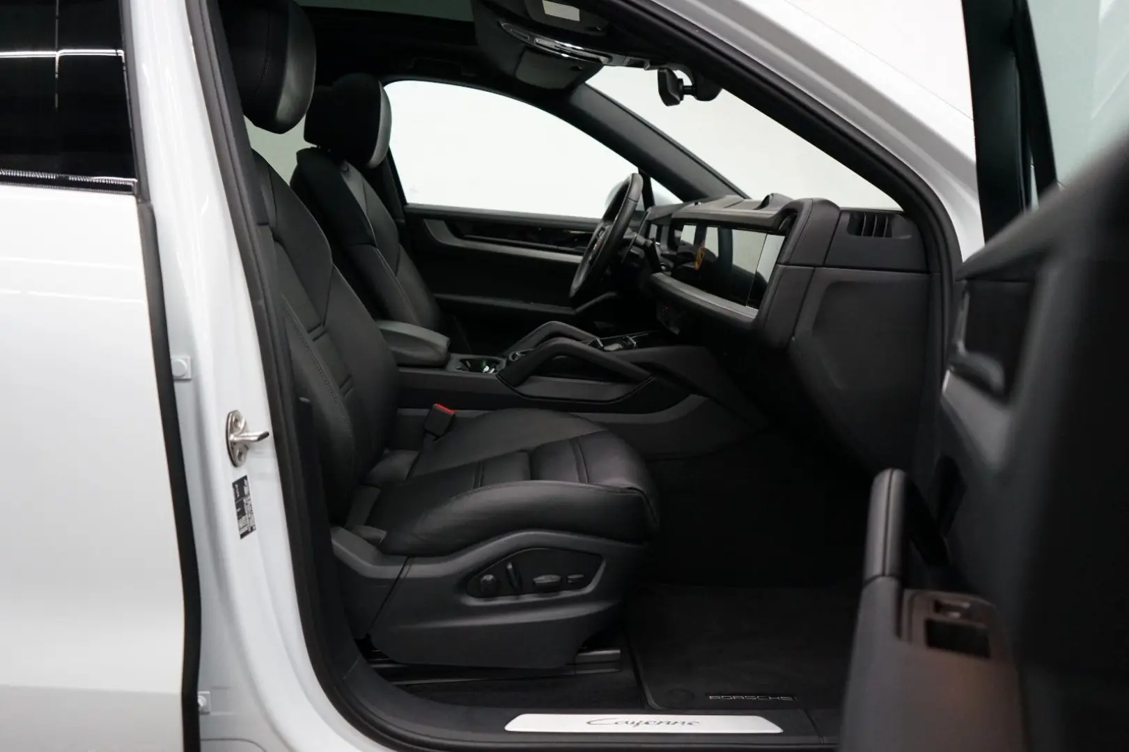 Cayenne Coupe E-Hybrid P-Display Head-Up AHK ACC