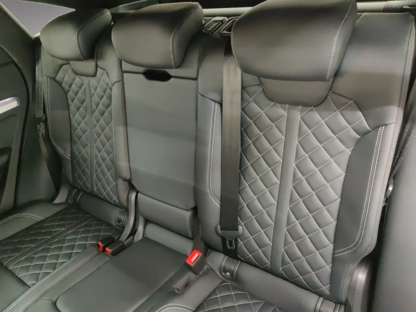 Q5 Sportback S line 45 TFSI AHK Luft Matrix HuD