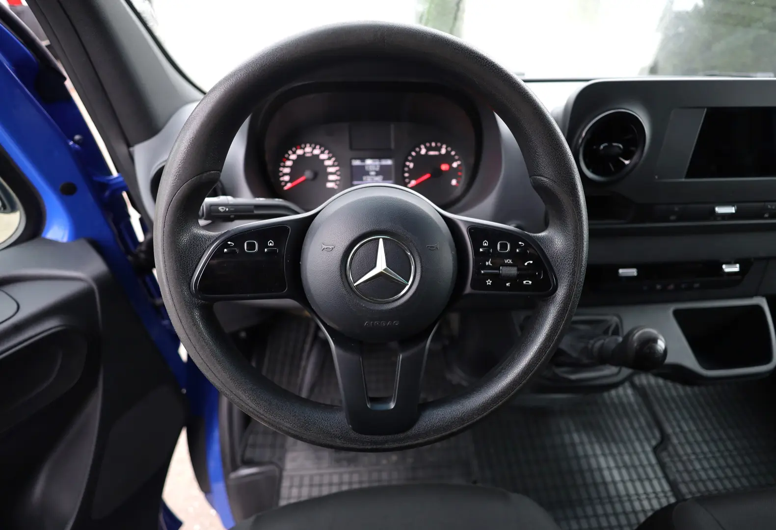 Mercedes-Benz Sprinter L2H2 2.2D 115CP