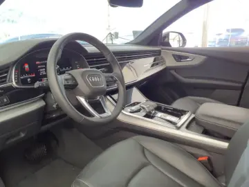 Q8 50 TDI qu S line AIR ASSIS  HuD PANO AHK LM22