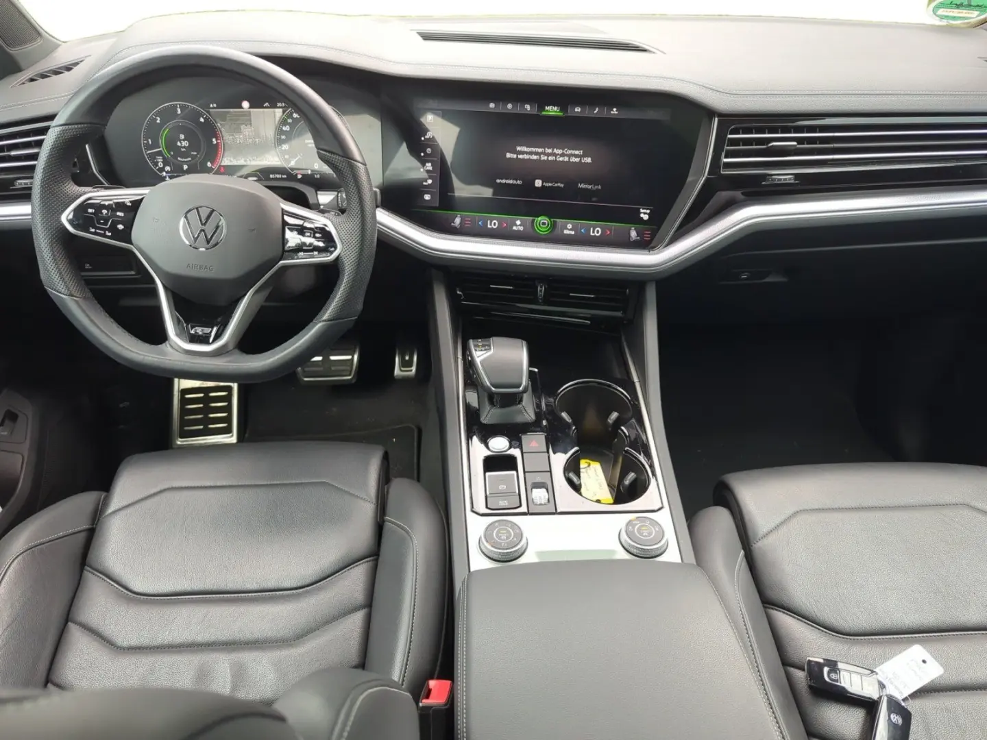 Touareg R-Line 3.0 TDI DSG 4M Pano Navi AHK 20