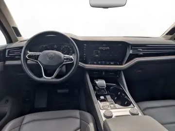 Touareg 3.0 TDI DSG 4Motion SHZ Luft AHK Leder M