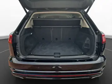 Touareg 3.0 TDI DSG 4Motion SHZ Luft AHK Leder M