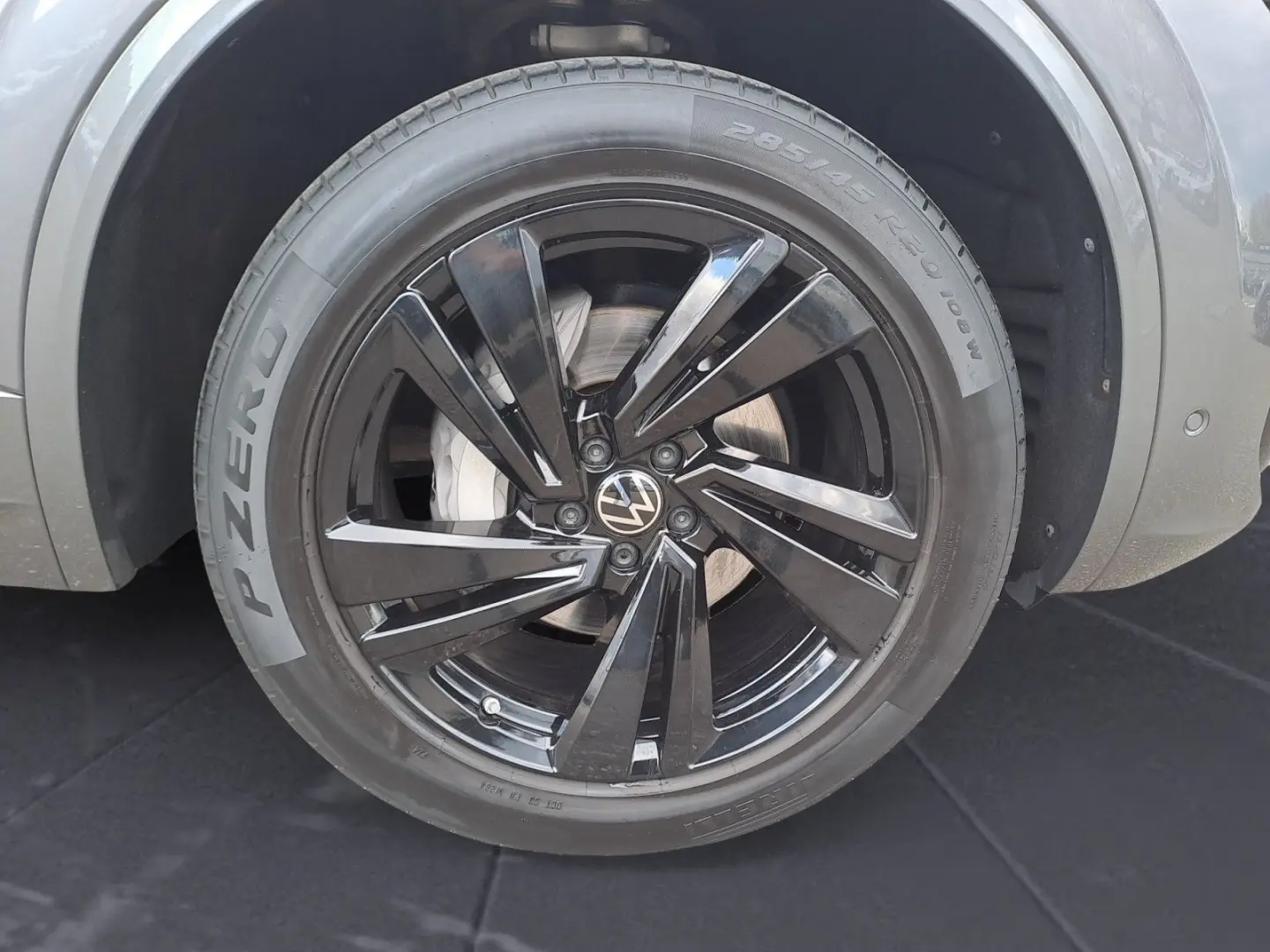 Touareg 3 0 V6 TDI 4Motion tiptronic R Line AHK