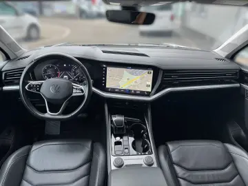 Touareg Elegance 3.0TDI 4M AHK MATRIX DICO