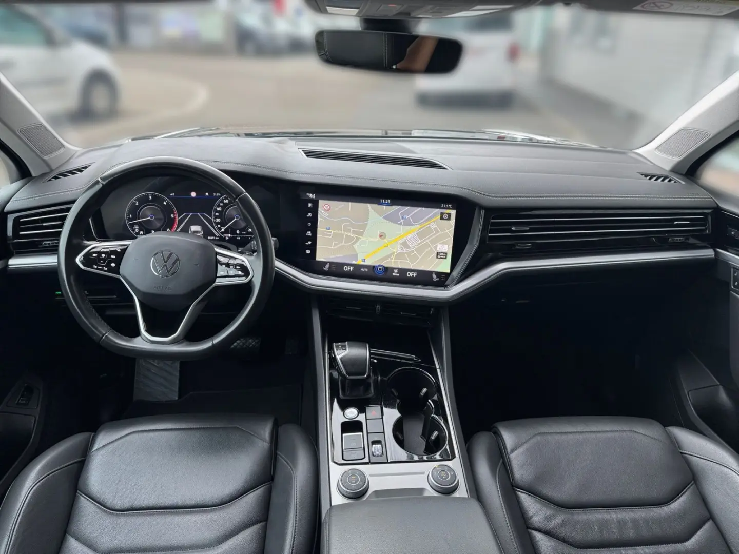 Touareg Elegance 3.0TDI 4M AHK MATRIX DICO