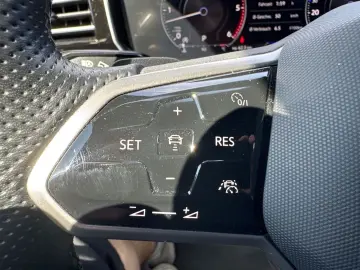 Touareg 3.0 V6 TDI R-Line 4Motion Ahzv Standh.