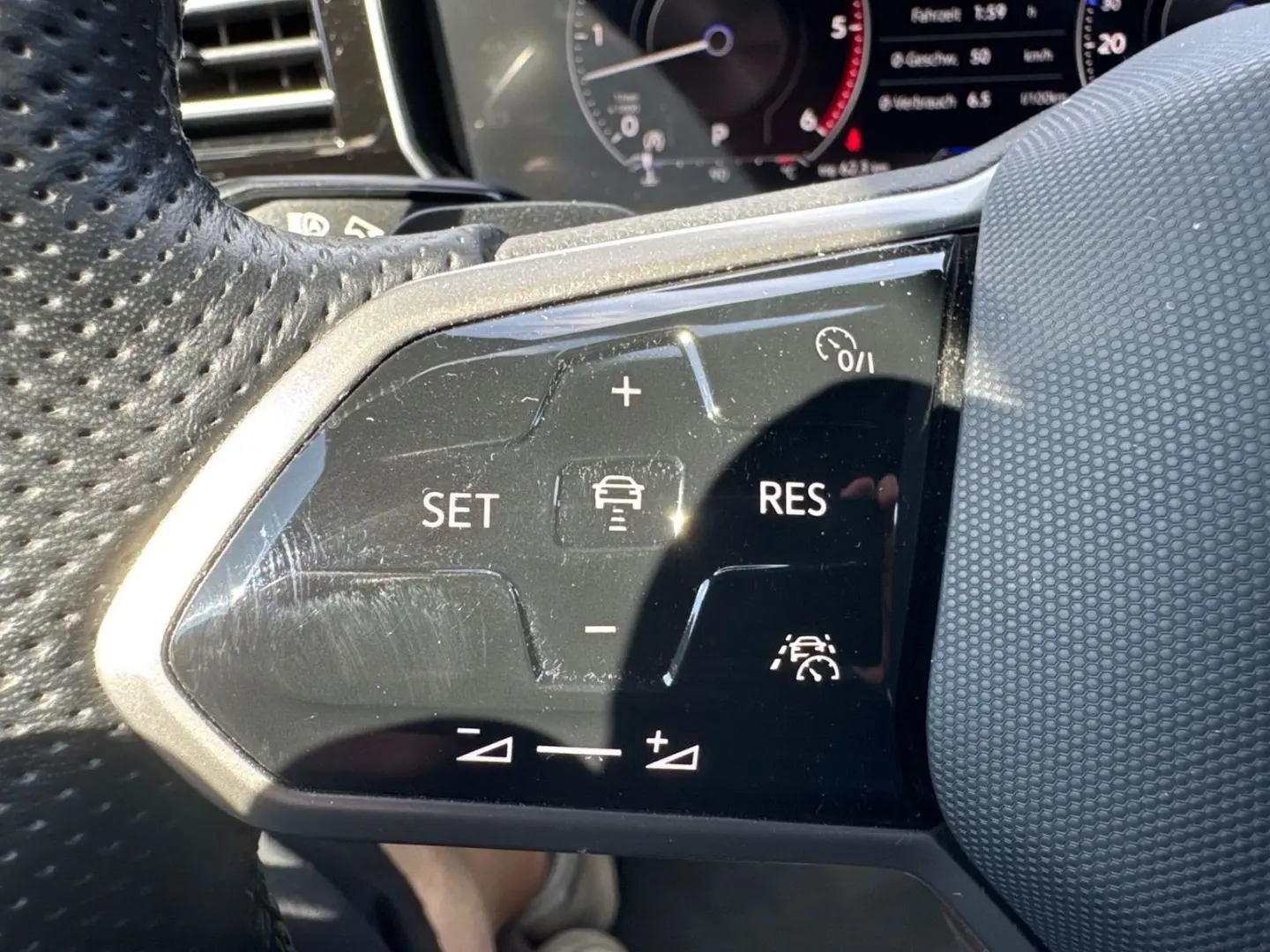 Touareg 3.0 V6 TDI R-Line 4Motion Ahzv Standh.