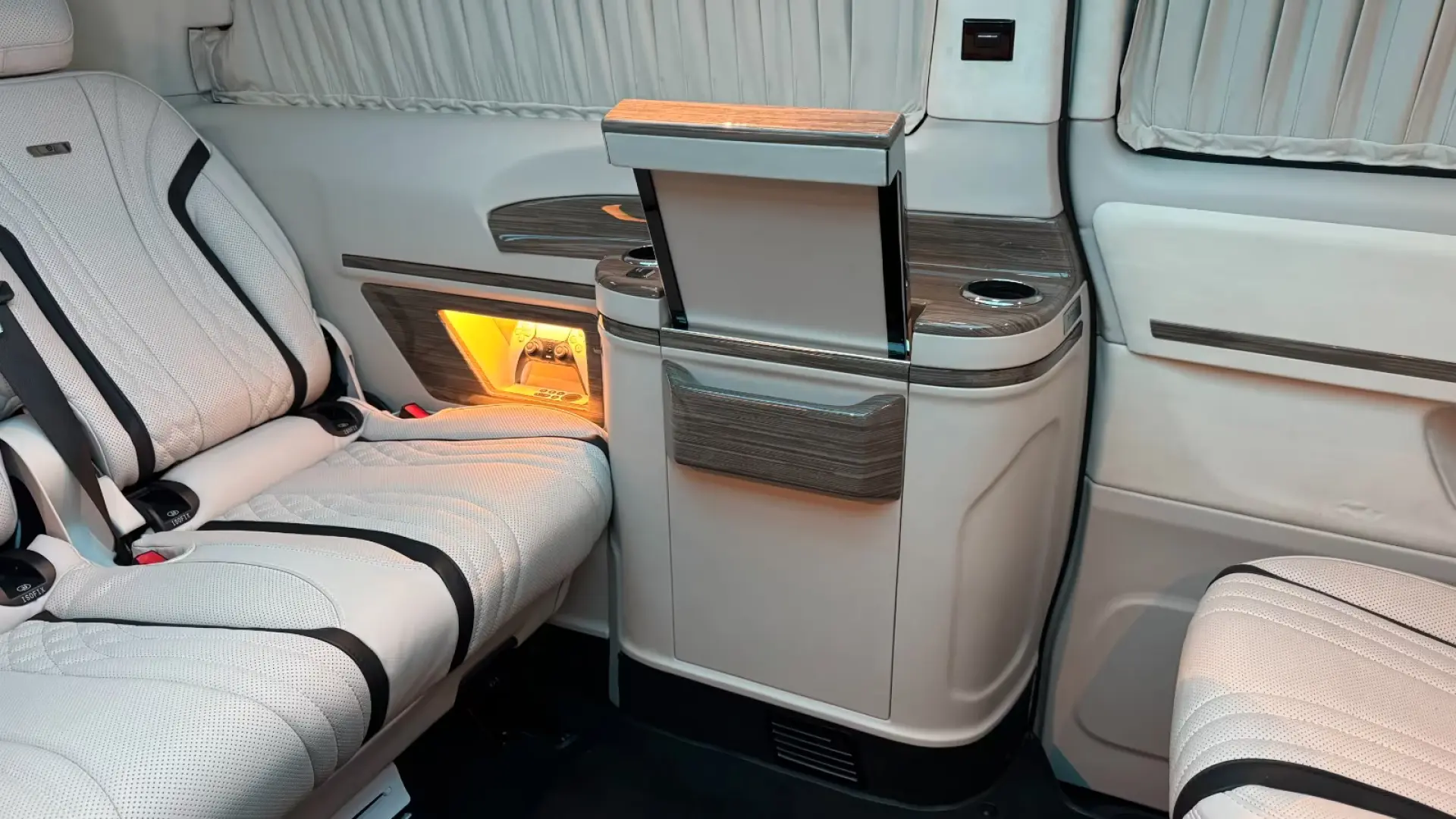 Mercedes-Benz V 300 V300 AMG 4x4 AirMatic 8 loc