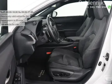 UX 300e Business 54 kWh   1e besitzer   Adaptive