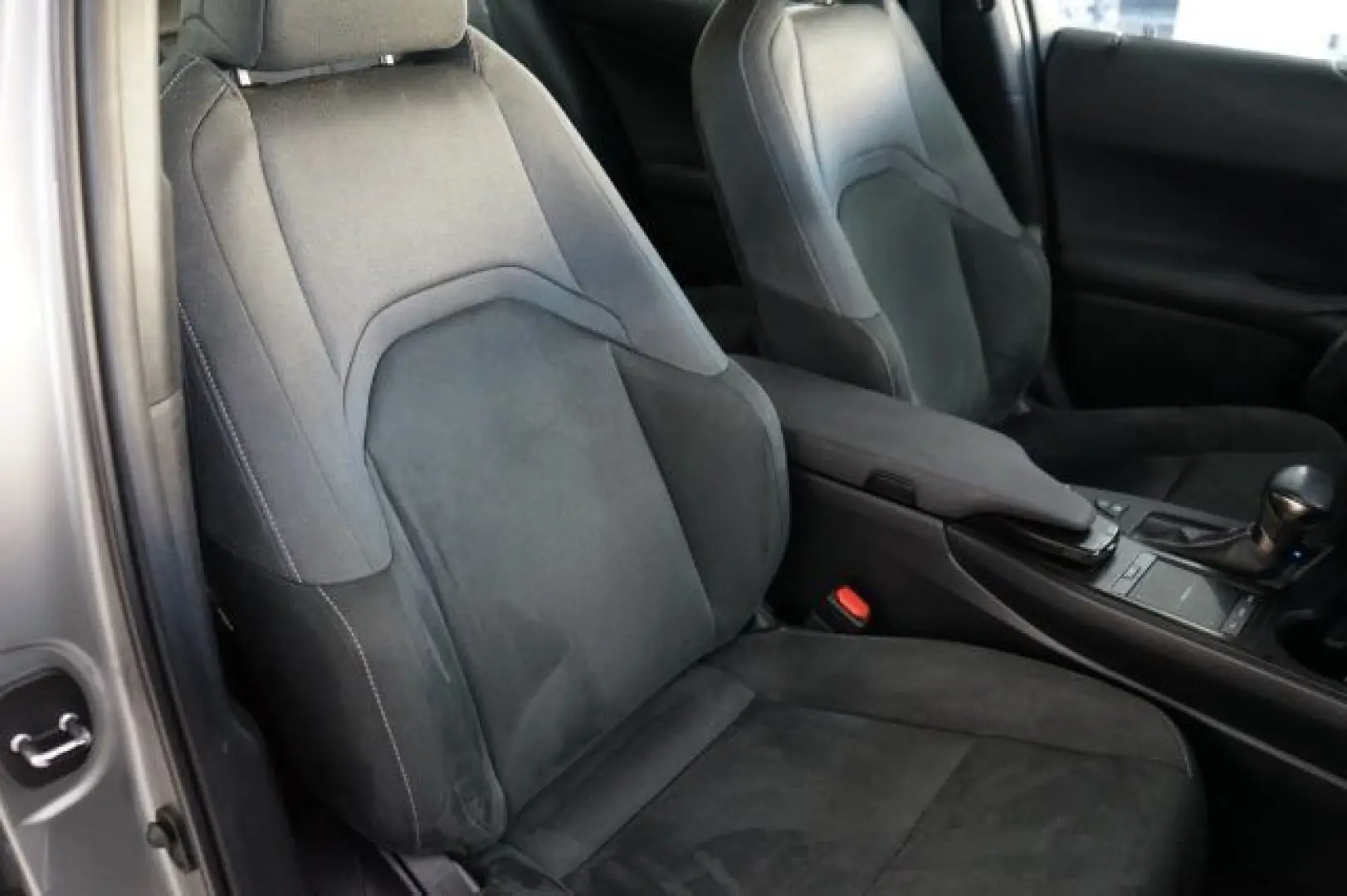 LEXUS UX 250h Hybrid 2WD Business Italiana Uffic