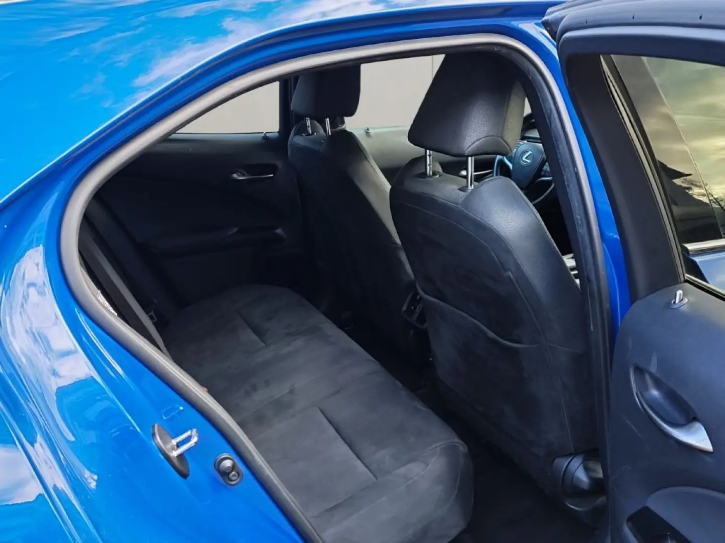 UX 250h Style Edition