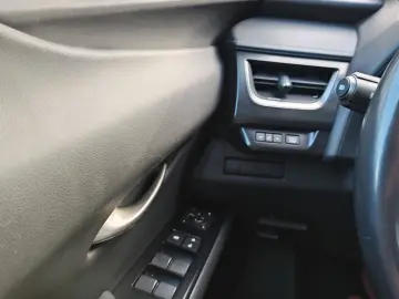 UX 250h Style Edition