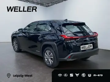 UX 300e  LED ACC el Sitze Fernlichtassis CarPlay