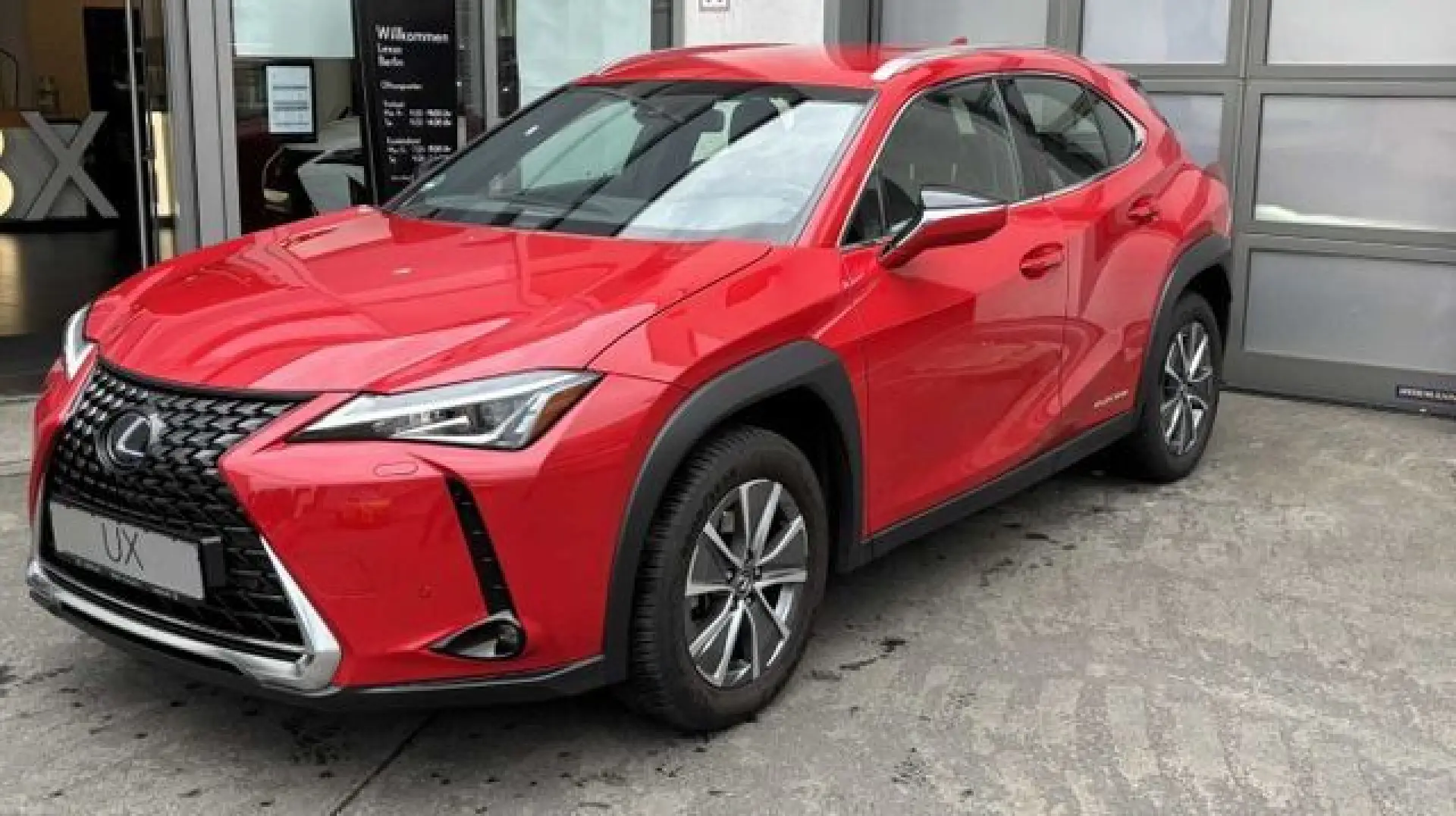 UX 300e BEV 54kW Komfort Plus  Allwetterreifen