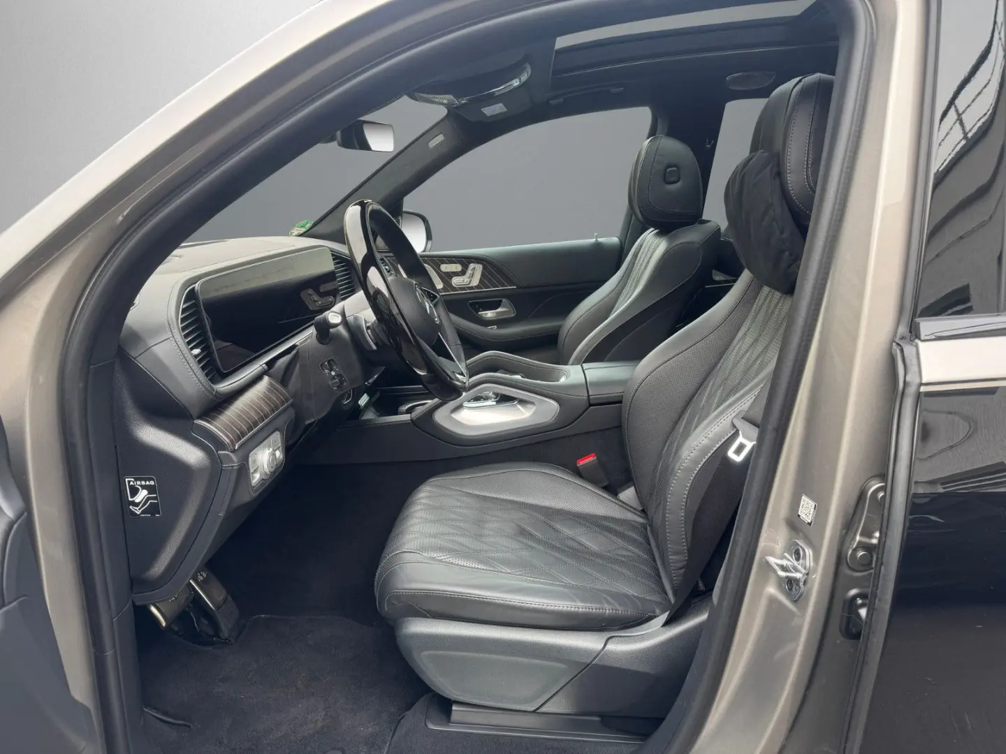 GLS 600 Maybach Night Series