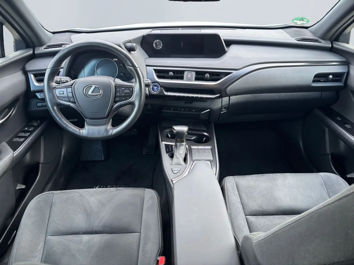 UX 250h Style Edition  Bi-LED ACC CAM SHZ CarPla