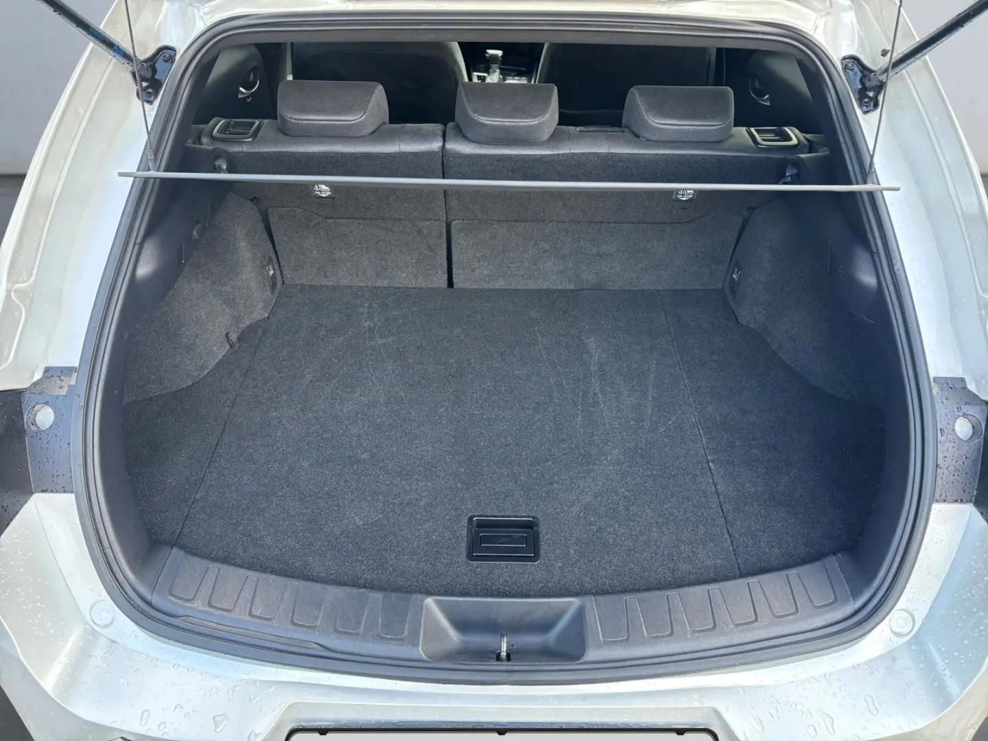 UX 250h Style Edition  Bi-LED ACC CAM SHZ CarPla