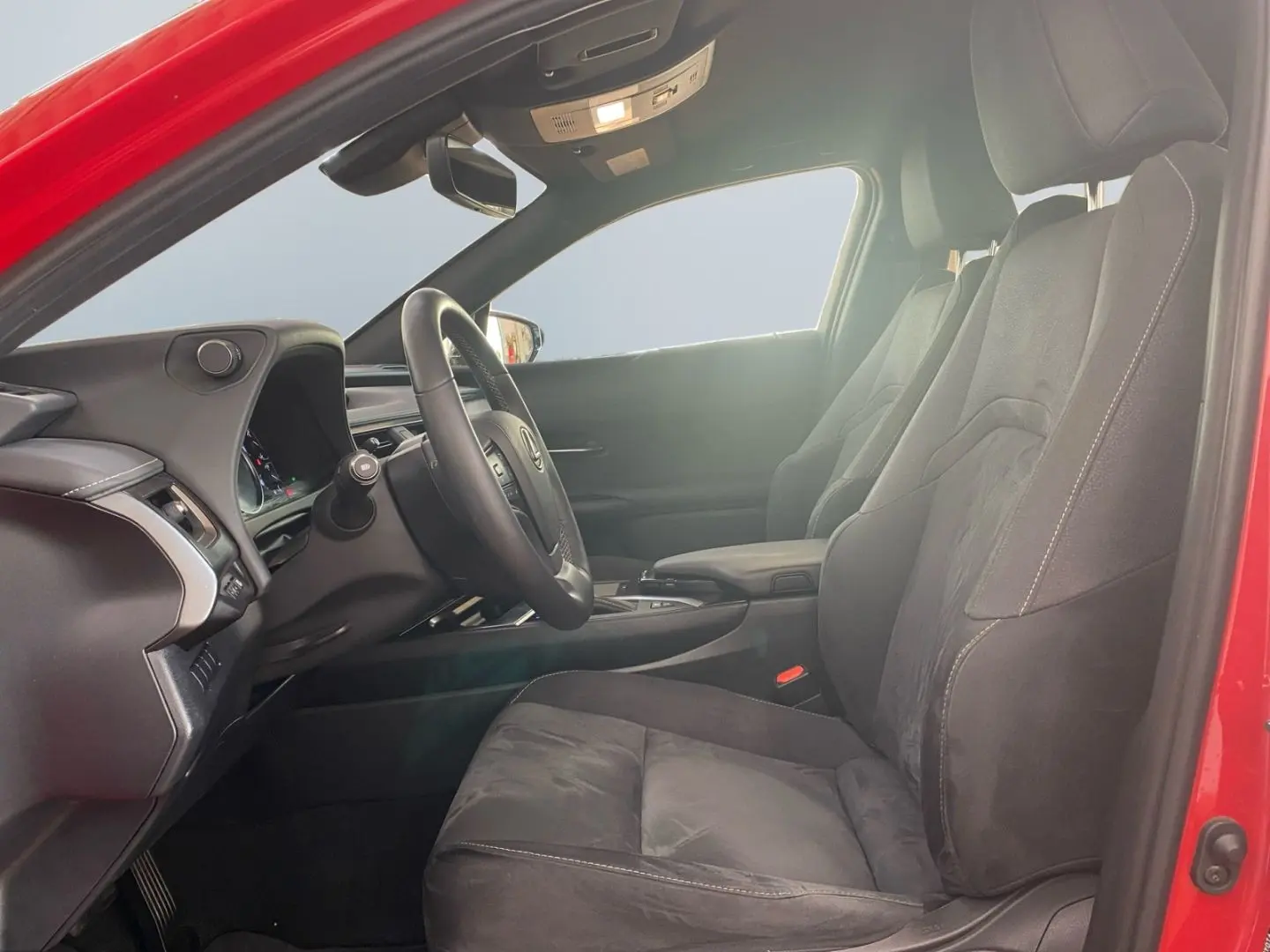 UX 250h Style Edition  Bi-LED ACC CAM SHZ CarPla