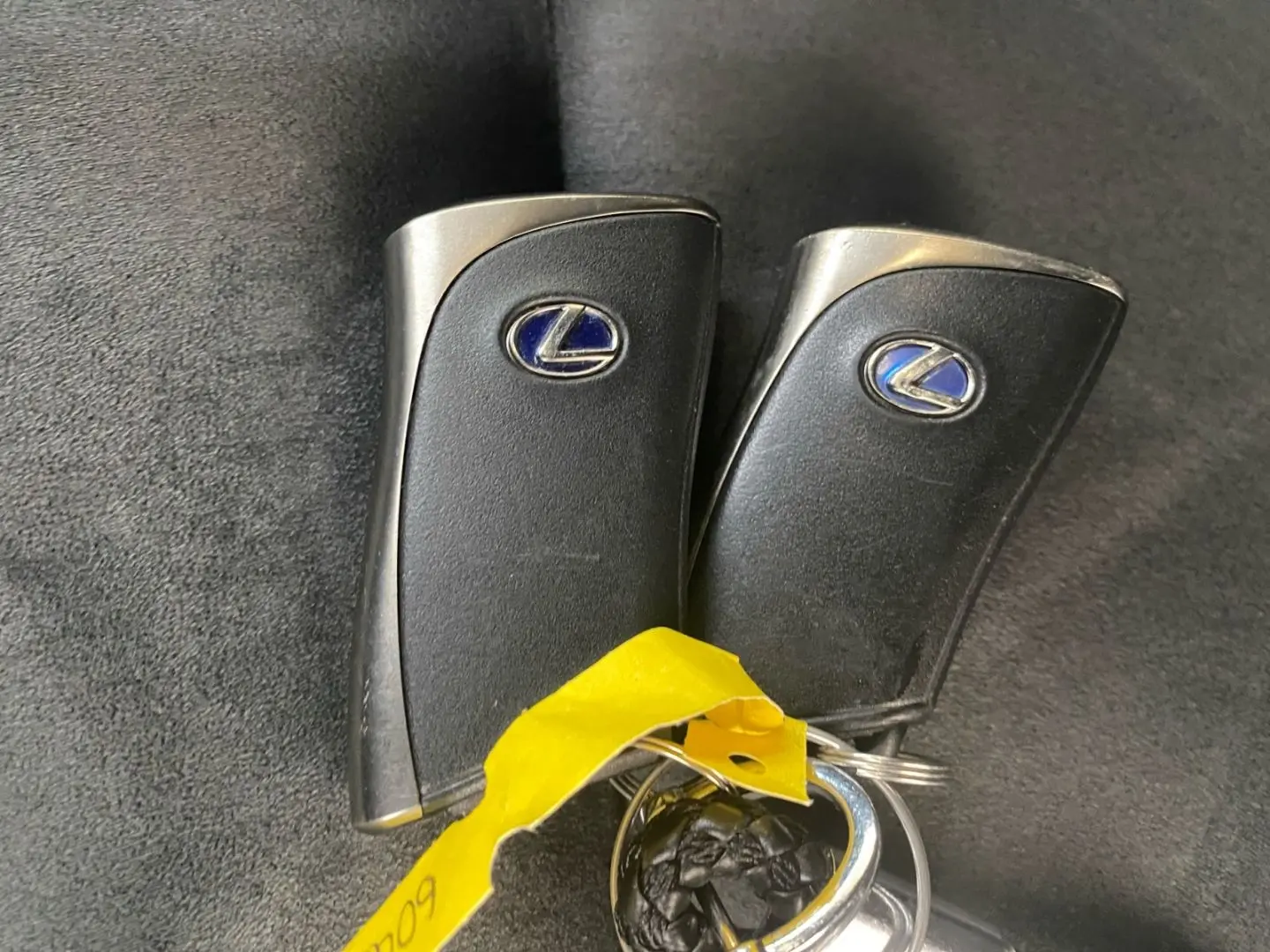 UX 250h Style Edition  Bi-LED ACC CAM SHZ CarPla