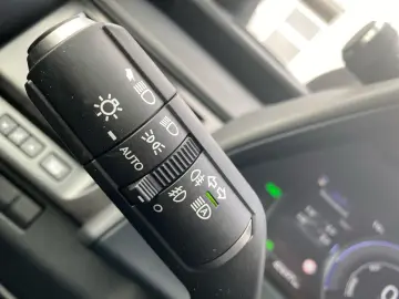 UX 250h Style Edition  Bi-LED ACC CAM SHZ CarPla