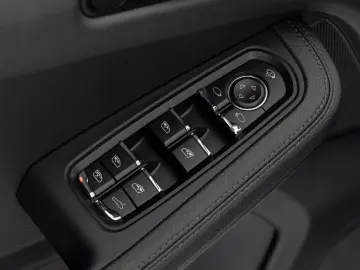 Macan   Sportsitze   Pano   BOSE