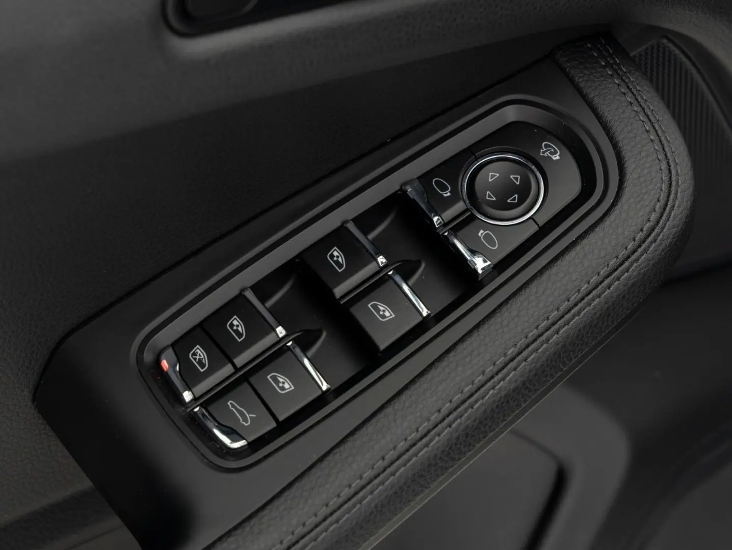 Macan   Sportsitze   Pano   BOSE