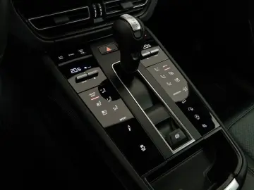 Macan   Sportsitze   Pano   BOSE