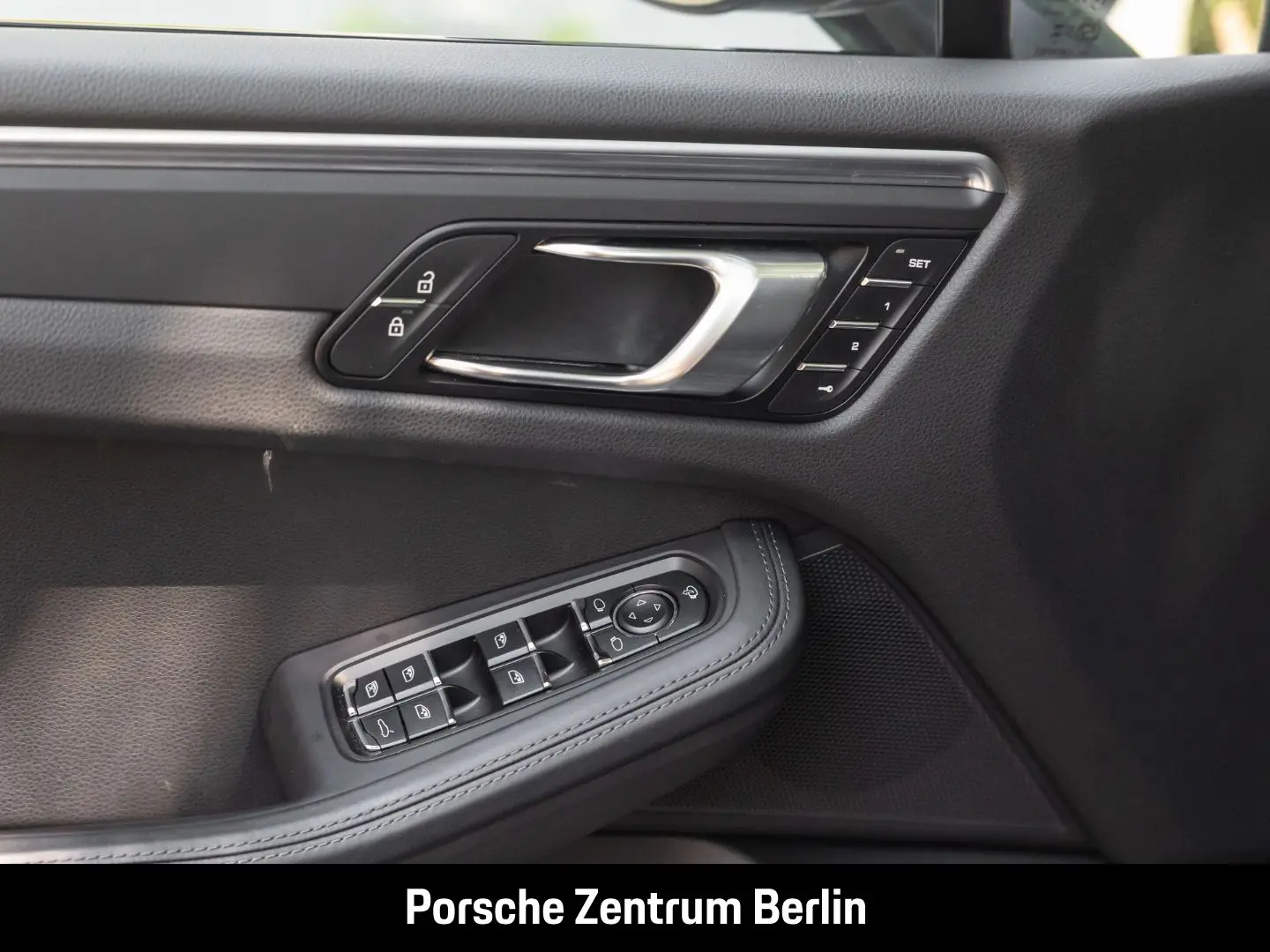 Macan T Sport Chrono Panoramadach LED 21-Zoll