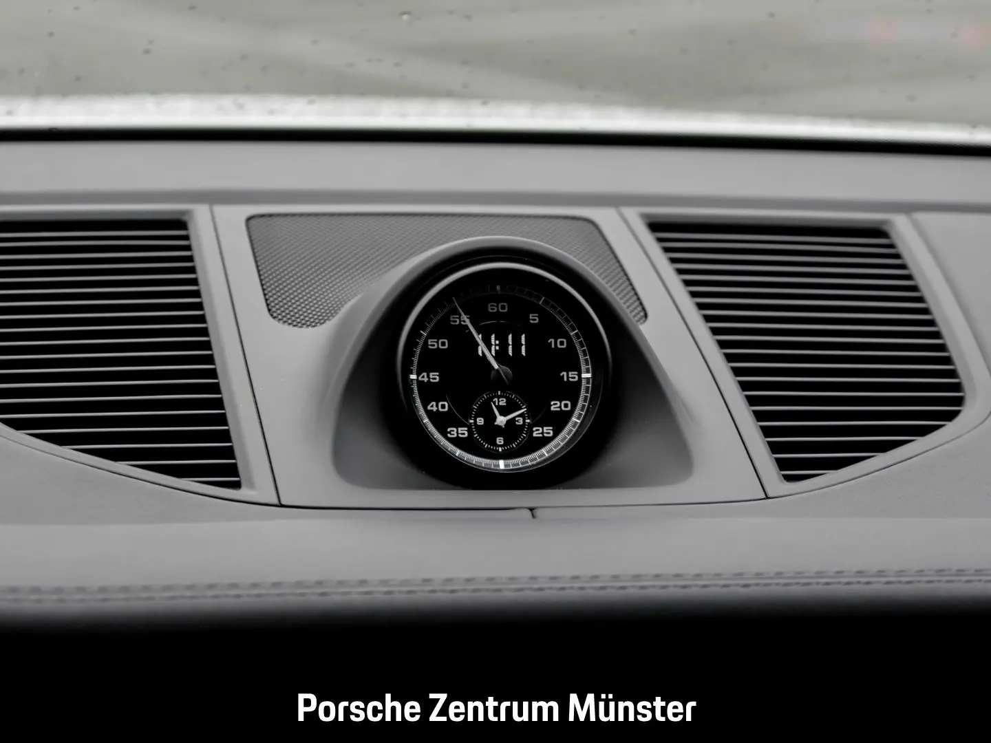 Macan T 20-Zoll Rückfahrkamera Panoramadach LED