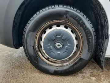 RENAULT MASTER 2.3 dCi 135 3 5t L3H2 Front Basis