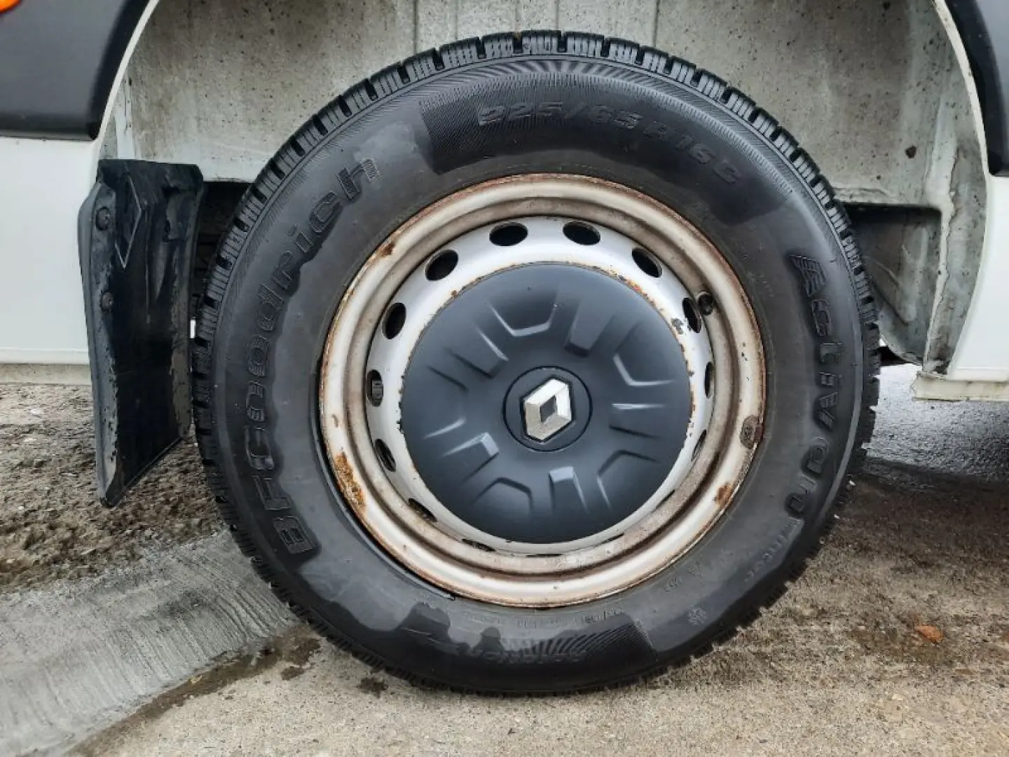 RENAULT MASTER 2.3 dCi 135 3 5t L3H2 Front Basis