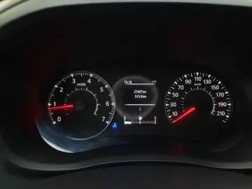 RENAULT MASTER 2.3 dCi 135 3 5t L3H2 Front Basis