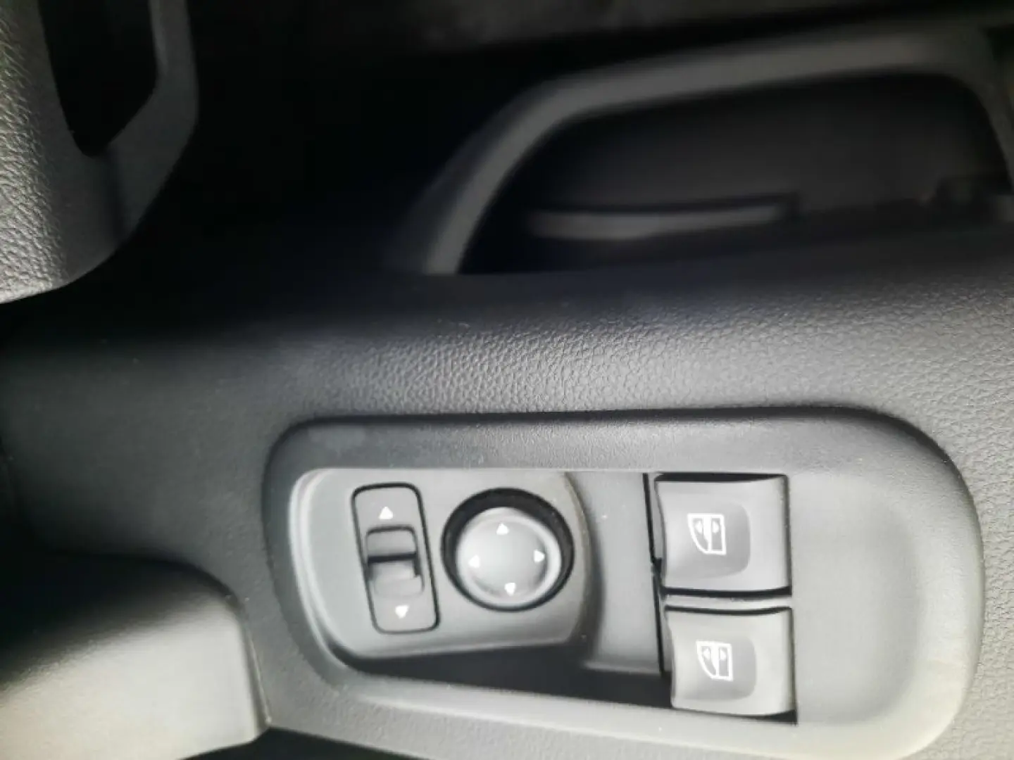 RENAULT MASTER 2.3 dCi 135 3 5t L3H2 Front Basis