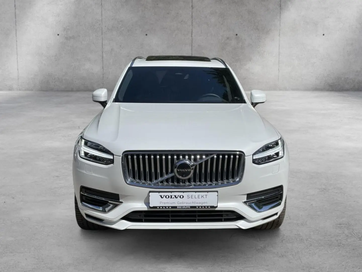 XC90 T8 Plus Bright Recharge Plug-In Hybrid AWD